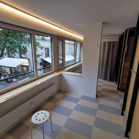 Green Marmot Capsule Hotel Zuerich-2
