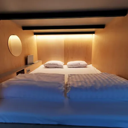 Green Marmot Capsule Hotel Zuerich-2